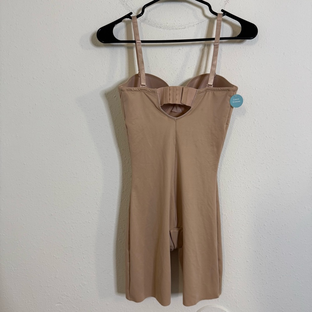 Spanx assets suit your fancy strapless mid thigh bodysuit - Picture 4 of 6